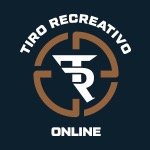 Logotipo Tiro Recreativo Online sobre fundo azul-escuro.