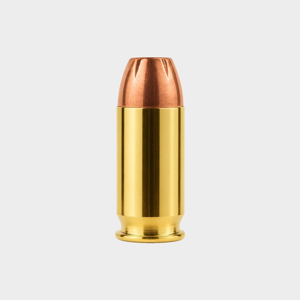 Cartucho calibre .380 ACP isolado sobre fundo branco.