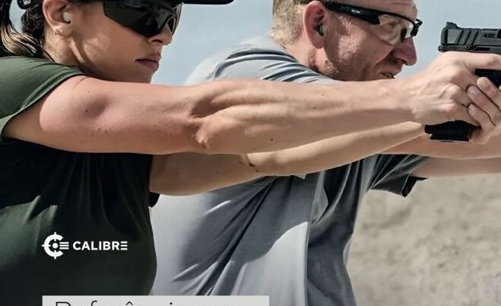Atiradores praticam com pistolas em arte promocional da Calibre Supercopa.