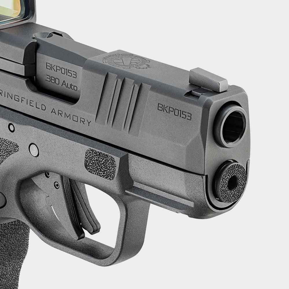 Pistola Springfield Armory Hellcat .380 ACP vista em perspectiva.